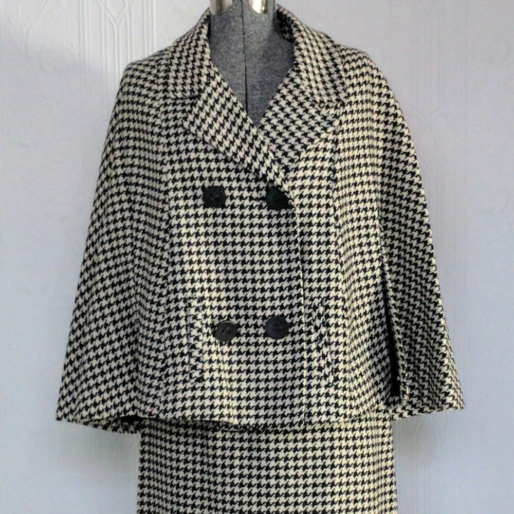 60's Houndstooth cape suit medium size